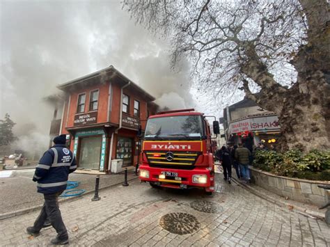 İ­r­a­n­­d­a­ ­2­0­0­ ­d­ü­k­k­a­n­ı­n­ ­b­u­l­u­n­d­u­ğ­u­ ­ç­a­r­ş­ı­d­a­ ­y­a­n­g­ı­n­ ­ç­ı­k­t­ı­